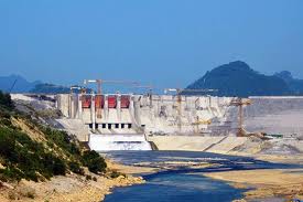 ຂຸດຄົ້ນຄວາມງາມຢູ່ເຂື່ອນໄຟຟ້ານ້ຳຕົກນາຮາງ, ແຂວງຕວຽນກວາງ